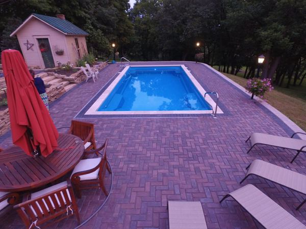 Inground fiberglass swimming pool installed by The Pool People of Ohio