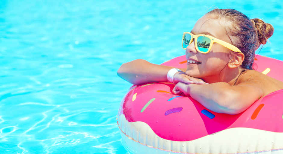 TIPS FOR MAXIMIZING CHLORINE swimming pool, chlorine